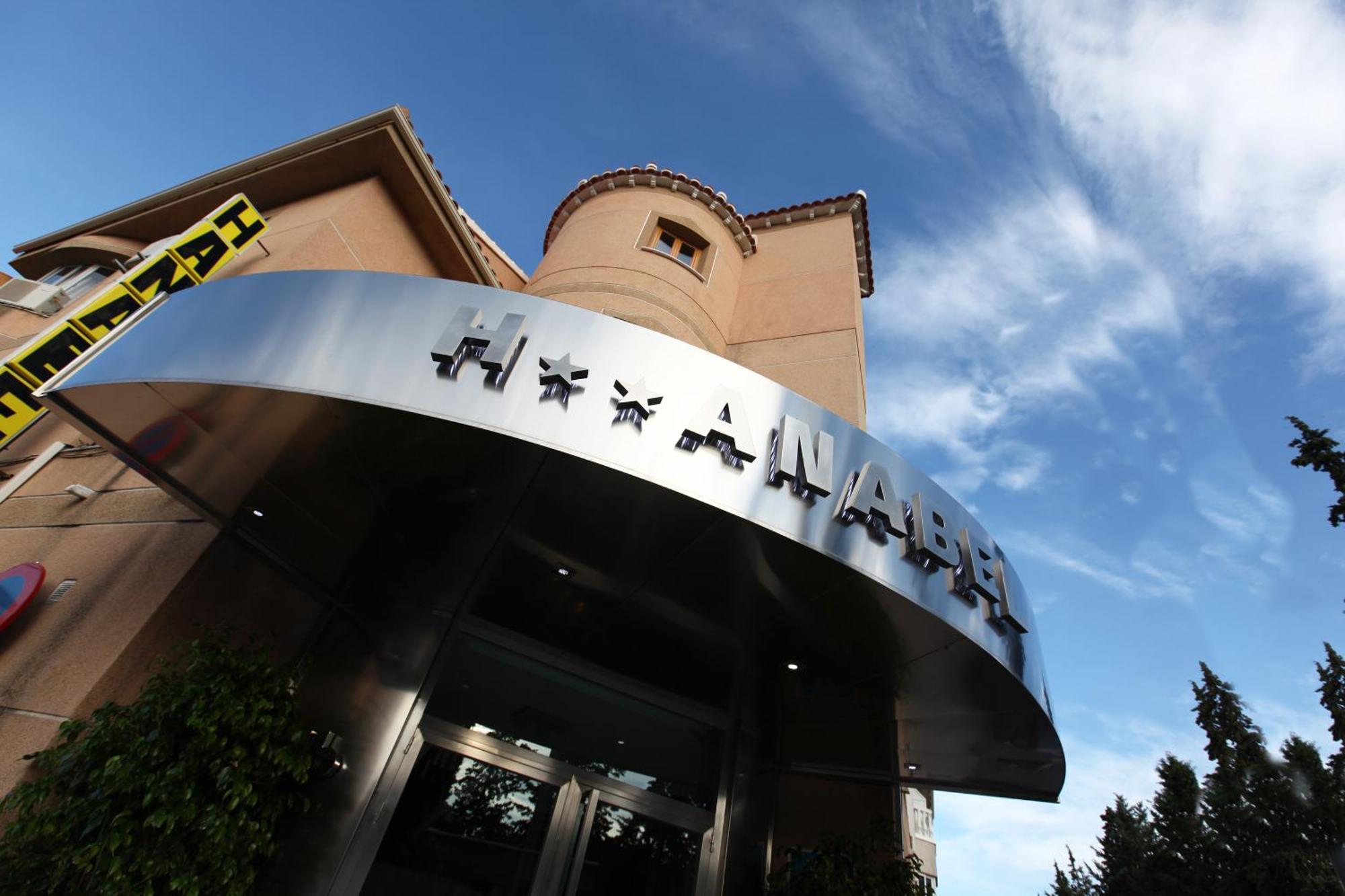 Hotel Anabel Baza Exterior photo