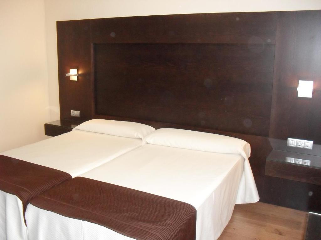 Hotel Anabel Baza Room photo